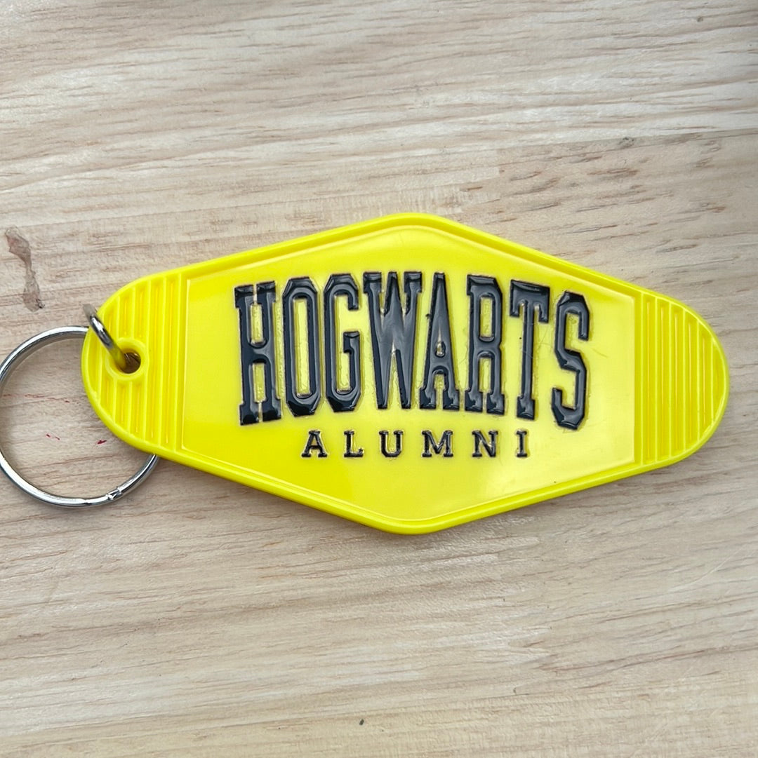 Hogwarts Alumni Motel Keychain